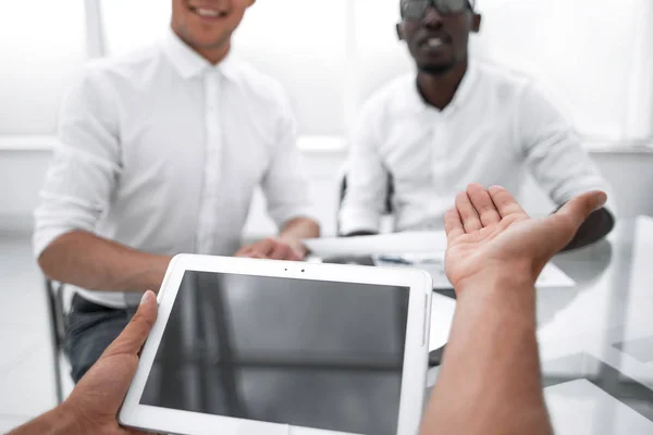 Close up.business team using a digital tablet in the office — Stock Photo, Image