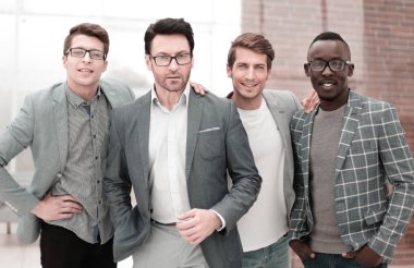 Ofis ve arka plan üzerinde profesyonel iş takım