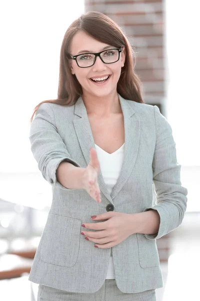 Femme d'affaires réussie dans le bureau — Photo