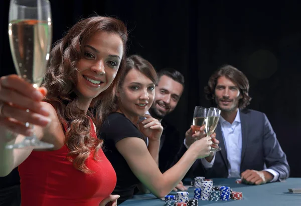 Girl drinking cocktail in casino — Stock Photo, Image