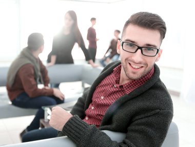 modern bir kendine güvenen erkekler portresi