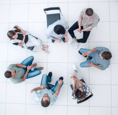 Üst düzey iş adamları ilginç fikirleri tartışıyor..