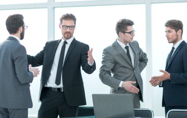 ofiste işyerinde iş takım