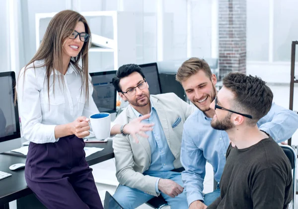 Business woman and business team talking during work break — Stock Photo, Image