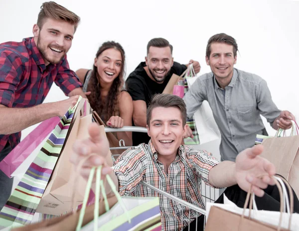 Cerrar up.happy grupo de amigos de compras — Foto de Stock