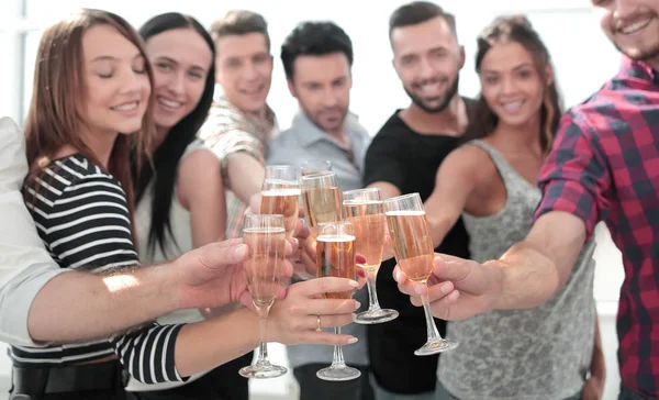 Close up.celebrating equipo de negocios — Foto de Stock