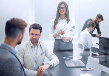 İş takım finansal verilerin analizi.