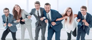 mutlu iş takım ayakta birlikte