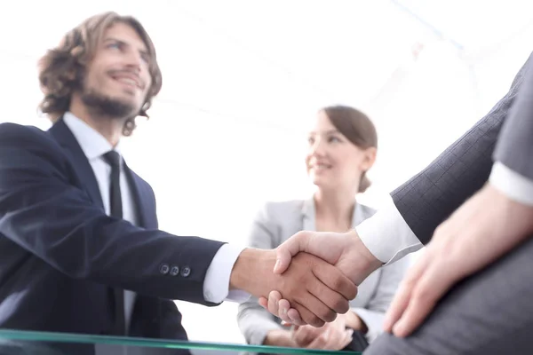 Closeup.handshake finanzierungspartner i — Stockfoto