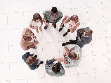 Üst Manzara. İş ekibi beyin fırtınası yapıyor.