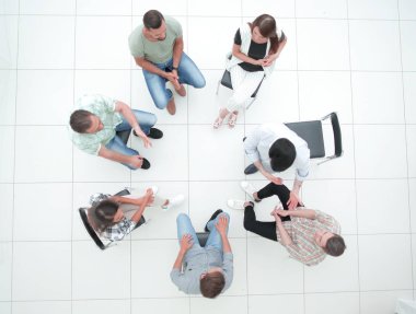 Üst düzey iş adamları ilginç fikirleri tartışıyor..