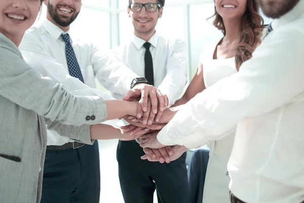Business team showing their unity — Stock Photo, Image