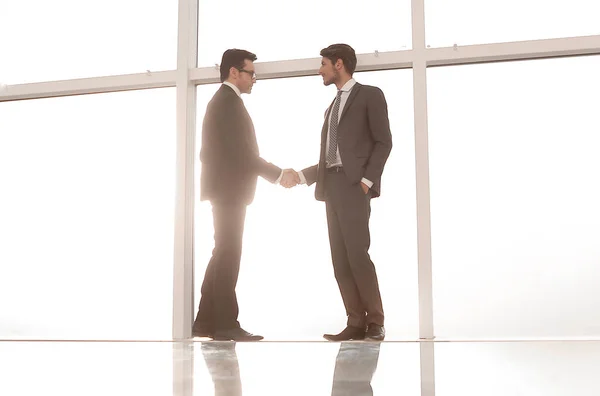 Üzleti background.handshake üzleti partnerek . — Stock Fotó