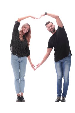 tam büyüme. sevgi dolu bir genç çift ellerinden bir kalp yapma