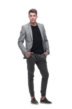 kendine güvenen genç adam. gri arka plan üzerinde izole