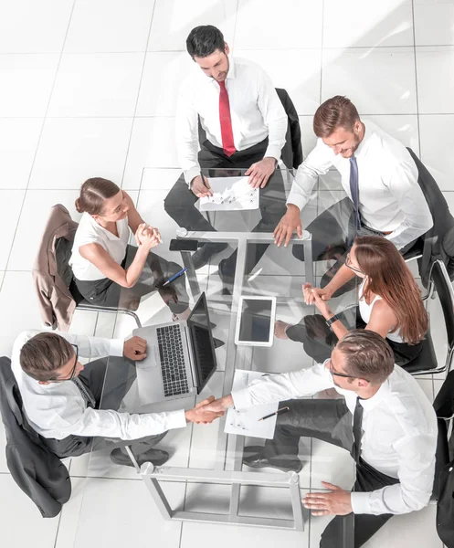 Groep van mensen uit het bedrijfsleven in een vergadering — Stockfoto