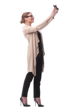 selfie çeken genç modakadın. beyaz izole