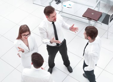 en iyi view.business takım yeni fırsatlar tartışıyor