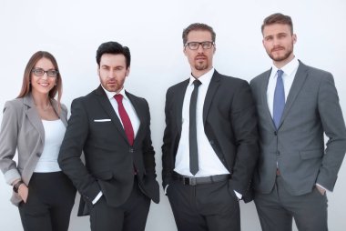Grup yan yana duran iş adamları.