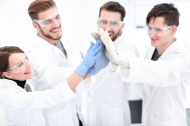 Birbirimizi bir beşlik veren bilim adamları