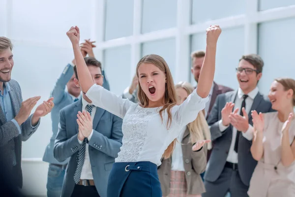 Close up. jubilant business team applauding their victory. — Stock Photo, Image