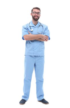 yan görünüm. kameraya bakan gülümseyen erkek doktor