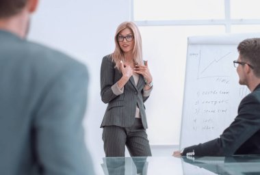 İş kadını yeni projeyi tanıttı