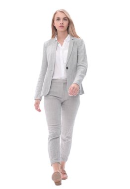 ciddi genç iş kadını öne çıkıyor.beyaz üzerinde izole