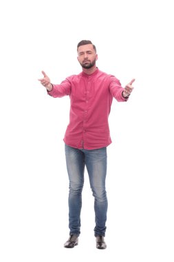 tam büyüme. sana bakan dost genç adam