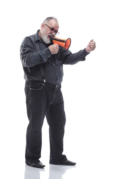 Homem barbudo adulto com um megafone. isolado em um branco — Fotografia de Stock
