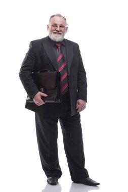 Deri çantalı gülümseyen bir iş adamı. bir beyaz üzerinde izole