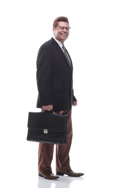 Çantası olan kendine güvenen bir iş adamı. beyaz arkaplanda izole edilmiş