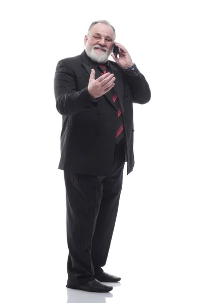 Uomo d'affari maturo che digita su un tablet digitale. isolato su un bianco — Foto Stock
