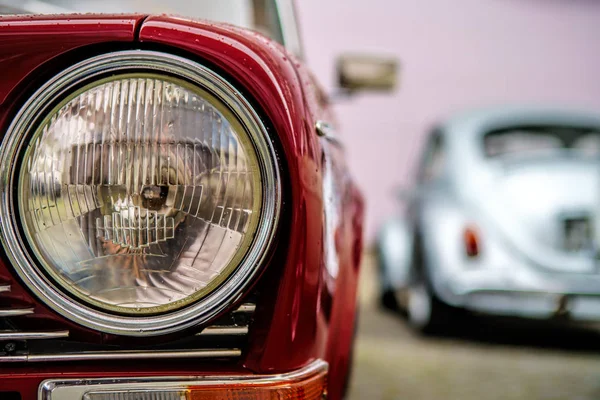 Détail Couleur Sur Phare Une Voiture Vintage — Photo