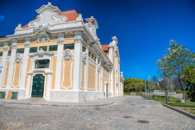  Tarihi bina cephesi ile Lizbon mimari dekorasyon