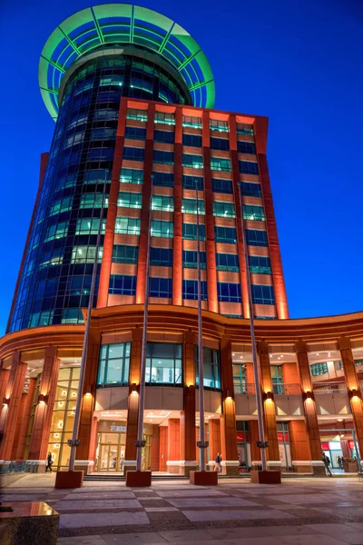 Lisbon, Portekiz - 04 Nisan 2018: Colombo alışveriş merkezi Lizbon'da. İber Yarımadası'nın en büyük alışveriş merkezi yapım o 1997 yılında açılan Colombo.