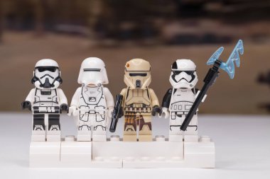 Rusya, 16 Mayıs 2018. Oluşturucu Lego Star Wars. Mini-Fırtına destan farklı bölümlerini gelen askerlerin isimlerinden