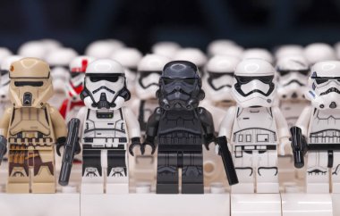 Rusya, 16 Mayıs 2018. Oluşturucu Lego Star Wars. Mini-Fırtına destan farklı bölümlerini gelen askerlerin isimlerinden