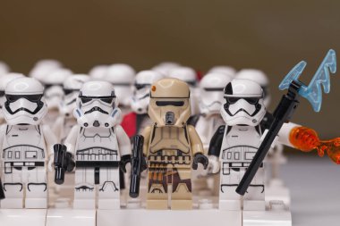 Rusya, 16 Mayıs 2018. Oluşturucu Lego Star Wars. Mini-Fırtına destan farklı bölümlerini gelen askerlerin isimlerinden