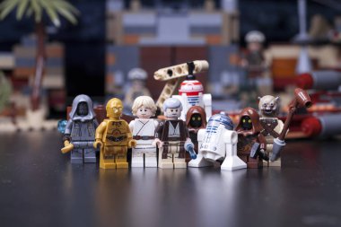 Rusya, 12 Nisan 2018. Oluşturucu Lego Star Wars. Bölüm IV, bunlar Aradığınız droidler değil. Obi-Wan Kenobi gelen parçası 
