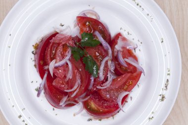 Domates ve soğan meze salata