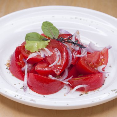 Domates ve soğan meze salata