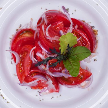 Domates ve soğan meze salata