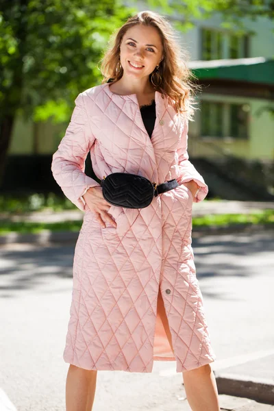 Portrait Young Beautiful Brunette Woman Pink Coat Spring Street — Stock Photo, Image