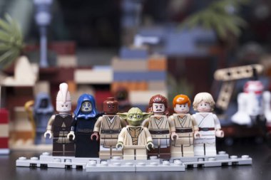 Rusya, 16 Mayıs 2018. Oluşturucu Lego Star Wars. Jedi, Yüksek Konseyi, Mace Windu, Yoda, Obi-Wan Kenobi, Ki-adı-Mundi, Qui-Gon Jinn üyeleri