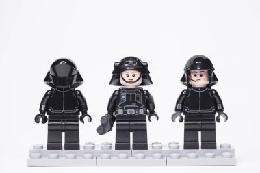 Rusya, 16 Mayıs 2018. Oluşturucu Lego Star Wars. Fırtına takımı destanları farklı bölümlerini gelen askerlerin siyah Mini-rakamlar