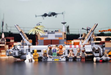 Rusya, 16 Mayıs 2018. Oluşturucu Lego Star Wars. Bölüm VII, Prenses Leia ve genel Akbar - mon-eden ve filo komutanı