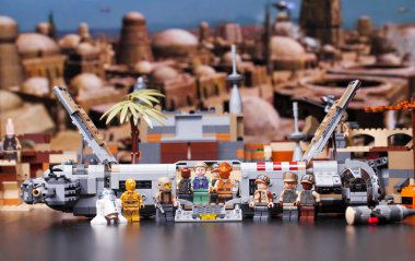 Rusya, 16 Mayıs 2018. Oluşturucu Lego Star Wars. Bölüm VII, Prenses Leia ve genel Akbar - mon-eden ve filo komutanı