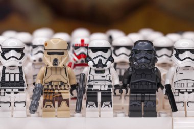 Rusya, 16 Mayıs 2018. Oluşturucu Lego Star Wars. Mini-Fırtına destan farklı bölümlerini gelen askerlerin isimlerinden