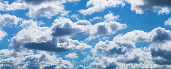 Nuvens Brancas Céu Azul Dia Verão — Fotografia de Stock